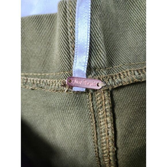 NWT Free People "Cindy Utilty" Paperbag Belted Waist Green Short size 0 - Picture 7 of 9